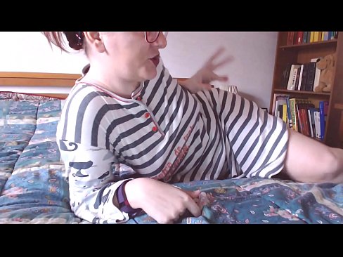 ❤️ Vezmi si tohto veľkého čierneho vtáka do úst, malá otrokyňa ️ Porno na nás ️❤