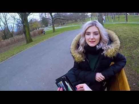 ❤️ Prehltne cudzincovo horúce semeno za peniaze - fajčenie v parku Eva Elfie ️ Porno na nás ️❤
